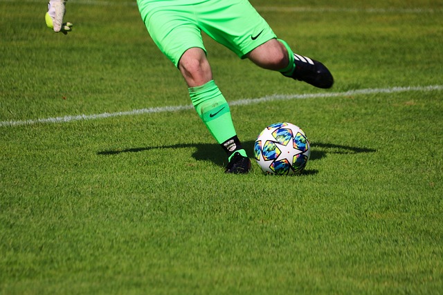 成绝对的依 成绝对的依